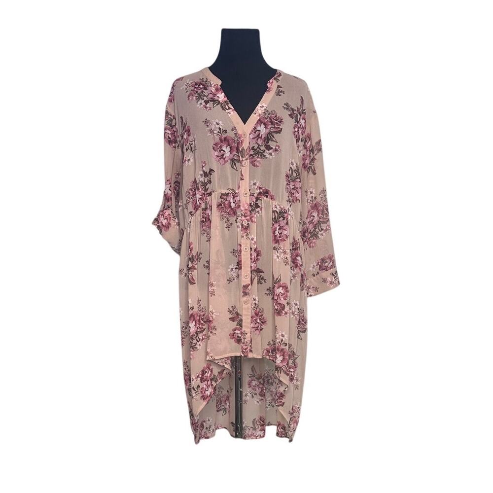 Torrid Floral Chiffon cream pink hi-lo roll tab sleeves top size 1 - 1X